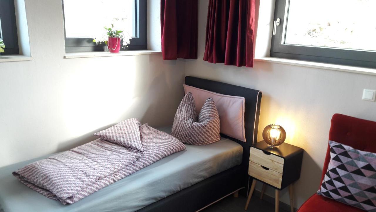 Apartment Am Eck Schmölln Buitenkant foto